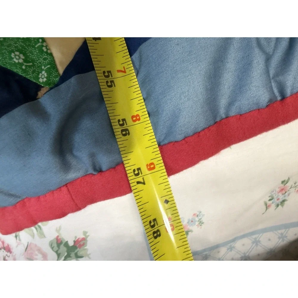 Vintage Handmade Patchwork Puffy Star Faded, Color Flaws, Twin Quilt 74